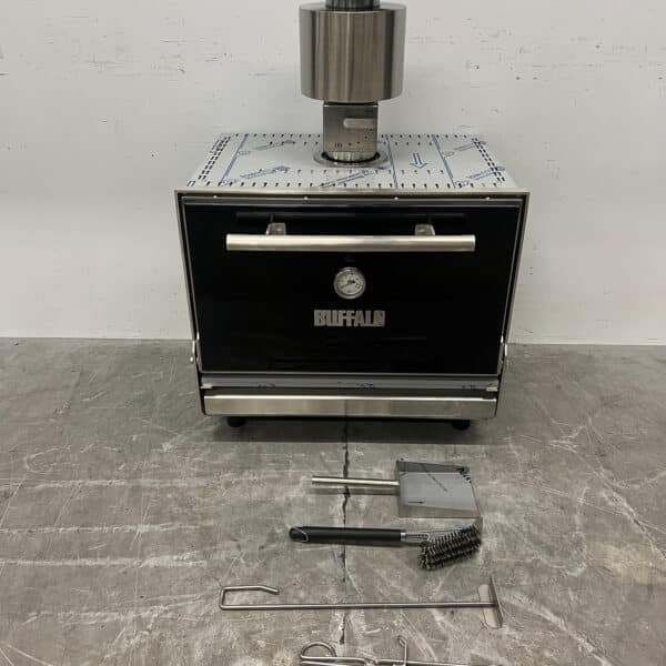 Four à charbon de bois Buffalo HX569 en acier inoxydable pour la restauration
