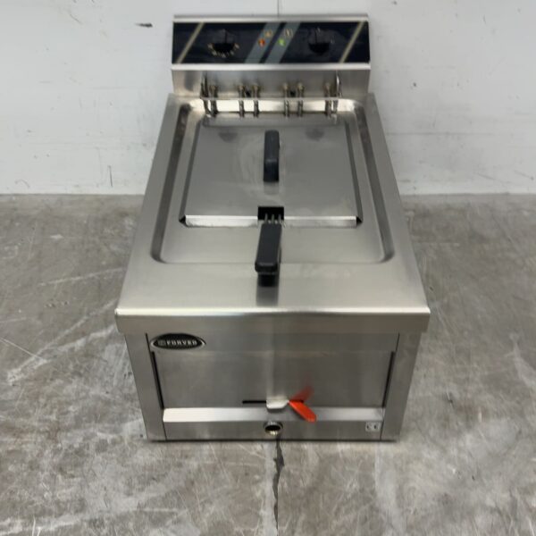 Friteuse à poser Forved en acier inoxydable, 12 litres, 400 V, pour la restauration