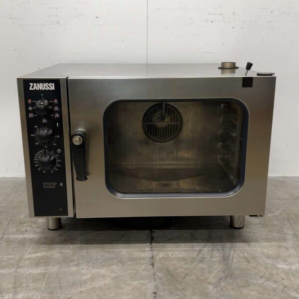 Four mixte Zanussi FCF E6-0 en acier inoxydable, 6 bacs GN 1/1, 7,7 kW, 400 V, restauration