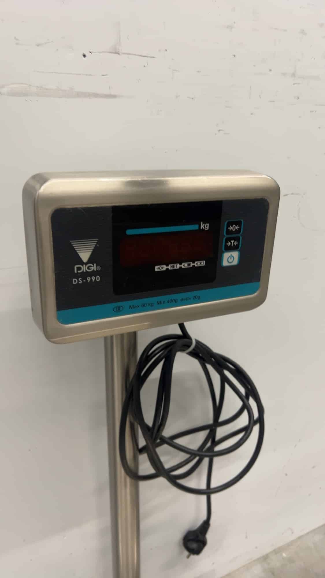 Balance DIGI DS-990 en acier inoxydable, 230 V, 38 x 60 x 75,5 cm, secteur de la restauration