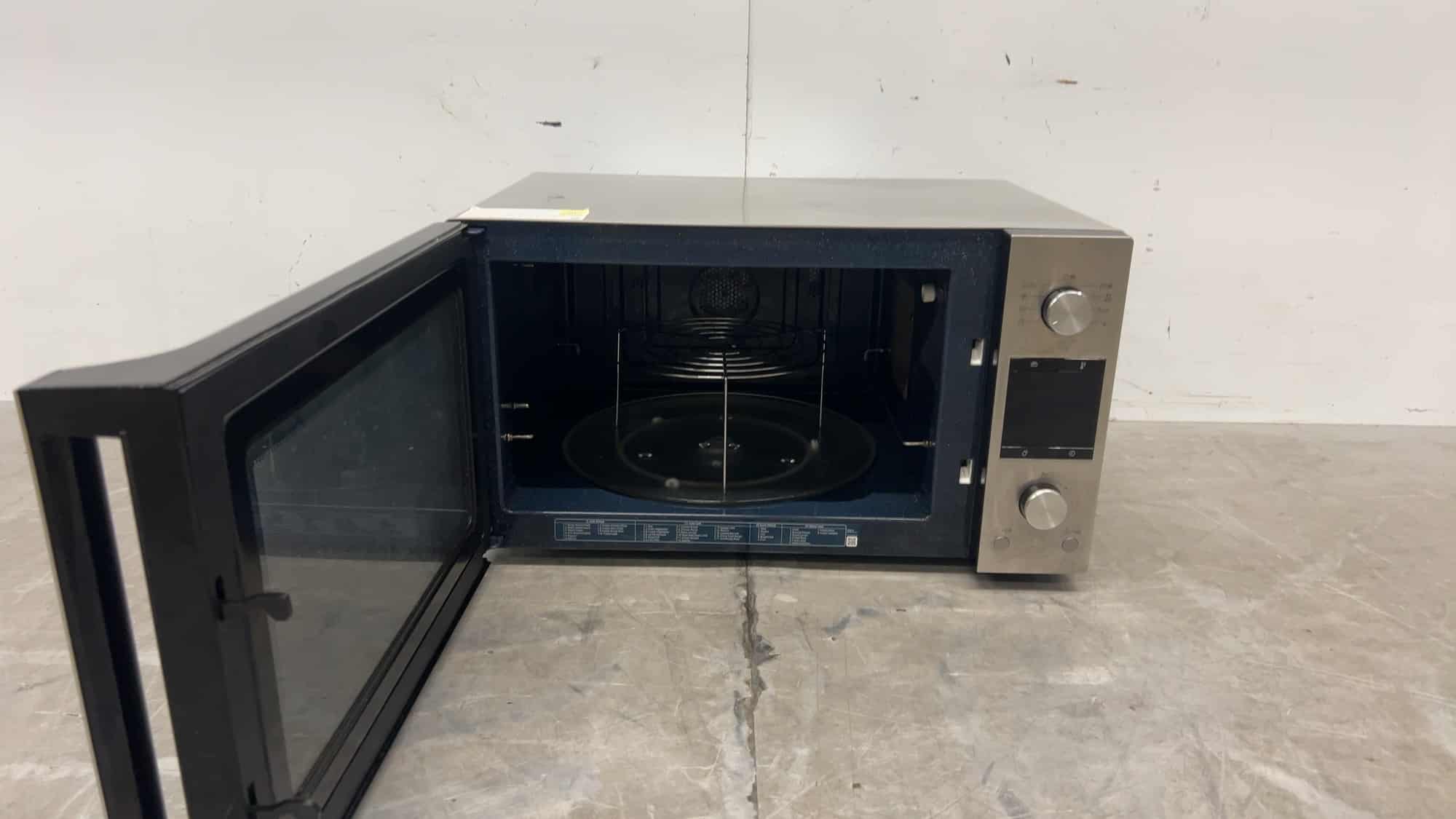 Micro-ondes Samsung MC455TERCSR en acier inoxydable, 45 litres, 230 V, pour la restauration