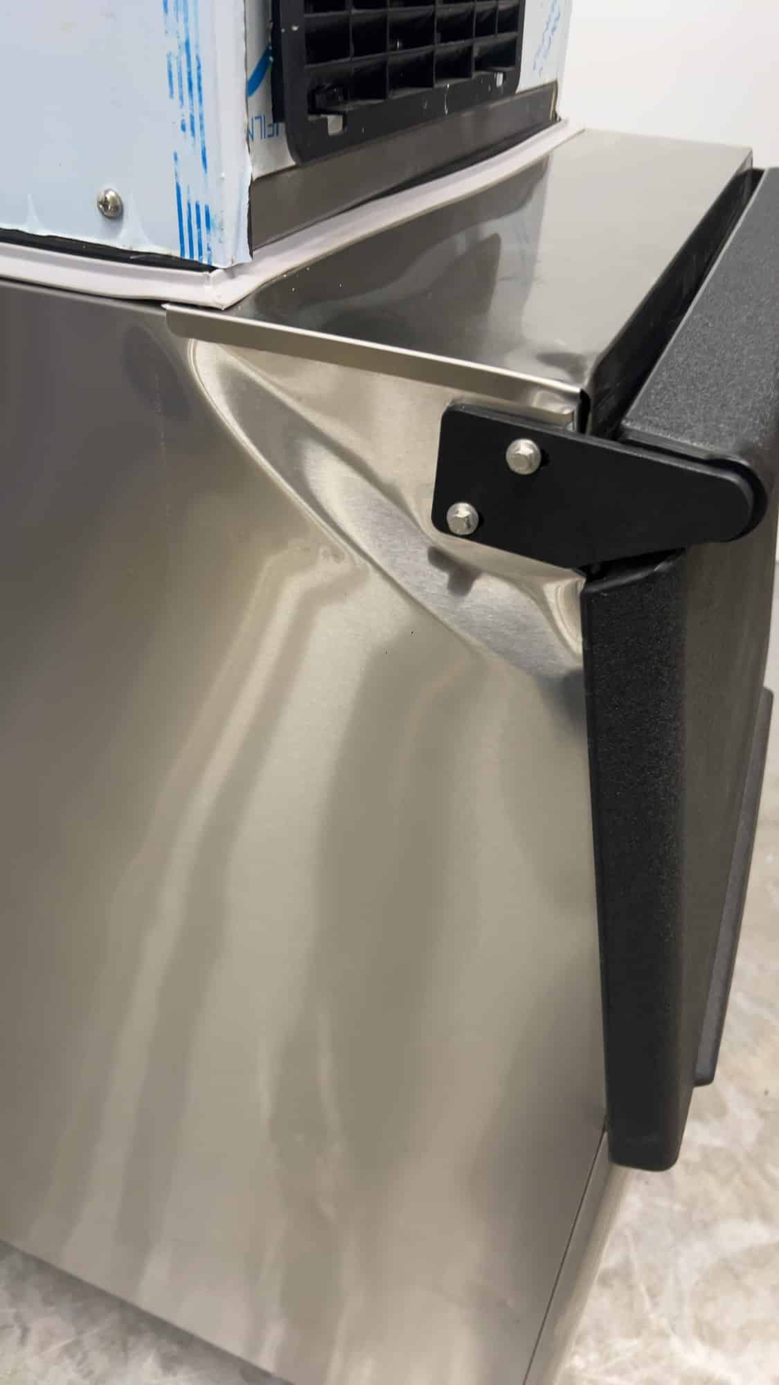 Machine à glace en paillettes ITV IQ165A en acier inoxydable, 130 kg par jour, trémie de 110 kg, 230 V, secteur de la restauration